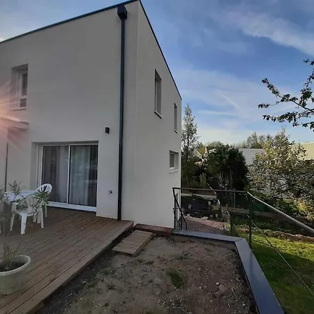 Maison Neuve Equipee *