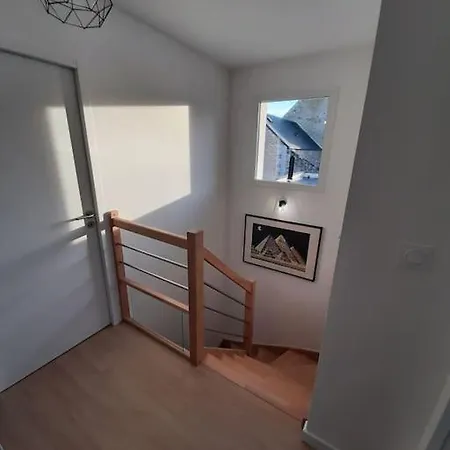 Maison Neuve Equipee