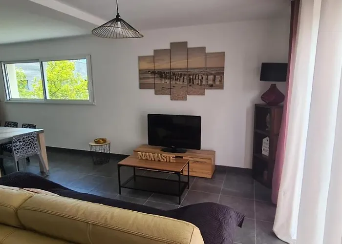 Maison Neuve Equipee